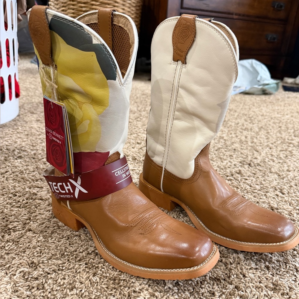Women’s Twisted X Boots, Olivia Bennett x Twisted X, new with tags